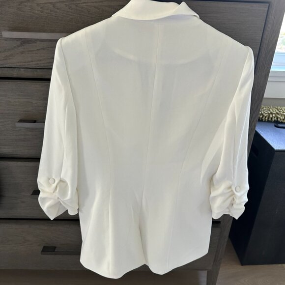 NWOT Cinq à Sept Khloe Crepe Ruched Blazer - Picture 4 of 4